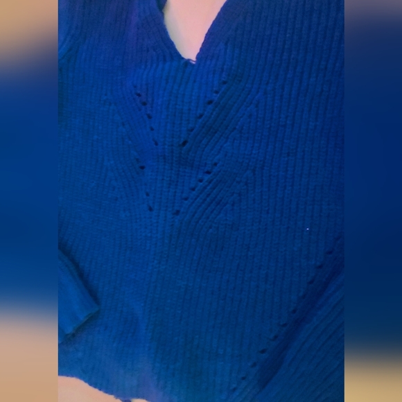 Blue Skies Sweater - Picture 3 of 6